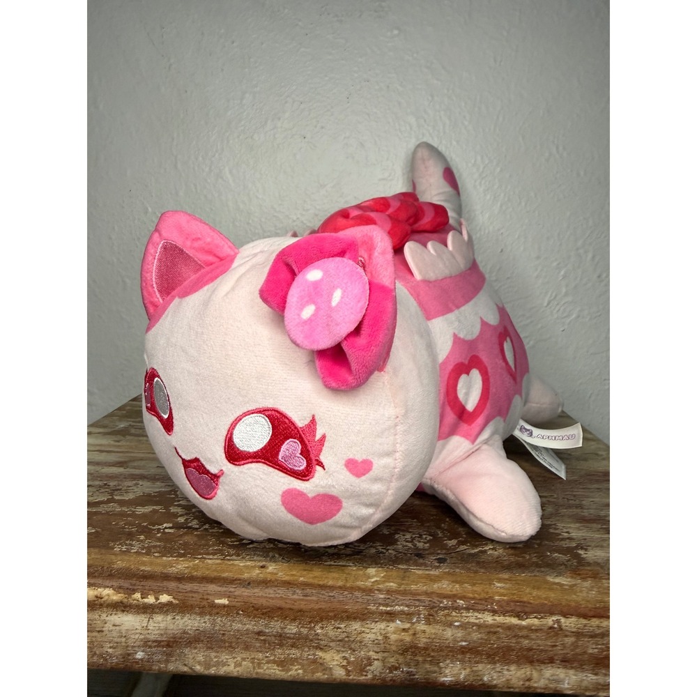 Aphmau MeeMeows Strawberry Cake Cat 11" Collectible Plush